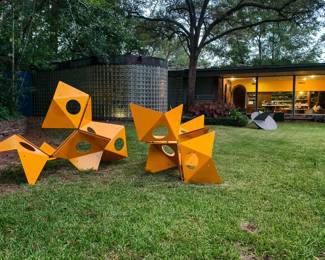 Large outdoor sculpture by Bill Jr
