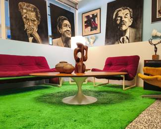 Knoll tulip table by Eero Saarinen