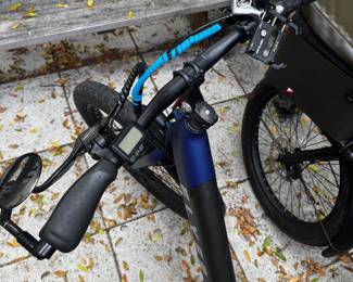 Flyer L855 Cargo Electric Bike (Blue) - $1,100  Versatile Flyer L855 cargo e-bike in excellent condition. Great for hauling groceries, gear, or carrying a child with the rear passenger seat. A fun and practical alternative to driving!  Features:  * Electric pedal assist and throttle * Rear cargo rack with passenger seat * Front storage bag included * Battery and charger included * Comfortable, stable ride * Well maintained and ready to go
