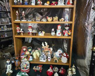 Christmas Decor & Ornaments