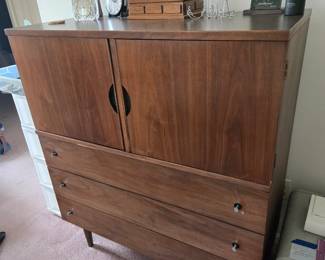 MCM Dresser 