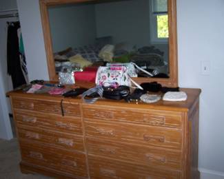 RANCH OAK DRESSER & MIRROR