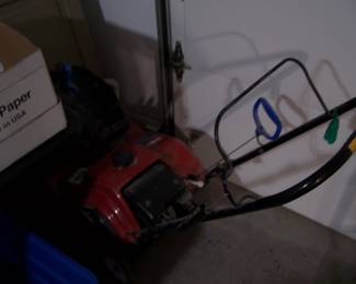 TORO SNOW BLOWER