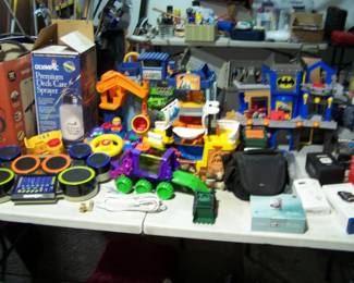 TABLE OF TOYS & MISC.