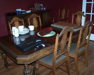1930s DINING TABLE, CHAIRS & SMALLS