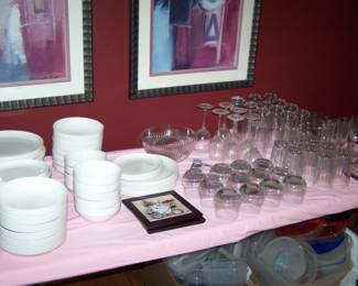 GLASSWARE & CASUAL DINNERWARE
