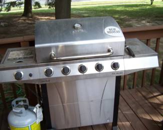 GAS GRILL