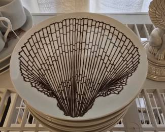 Fritz and Floyd monotone shell bread/dessert plates