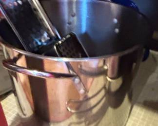 AllClad Electric Pressure Cooker SERIE EPC and Pots and Pans