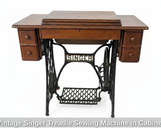 Vintage Singer Treadle Sewing Machine in Cabinet