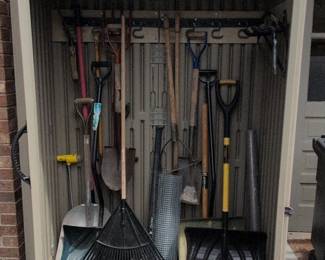 Rubbermaid Vertical Resin Storage Shed second image