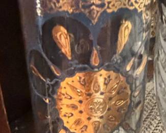 Vintage Blue and Gold Medallion Tumbler fourth image