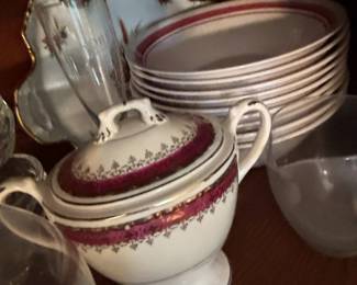 Vintage Clear Glass Nesting Mixing Bowls third image