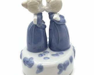 Santa Claus Golf Ball Trinket Box So Close Golfing Figurine Decor Holiday second image