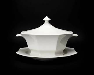 White Ceramic Gravy Boat with Underplate