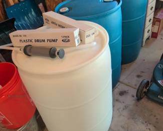 Plastic Drum Pump and Gallon Barrels