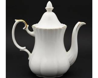 Royal Albert Old Country Roses Teapot fifth image