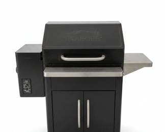 Traeger Silverton Pellet Grill