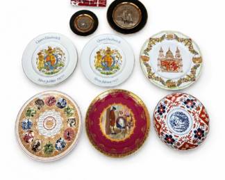 128 CollectionofDecorativeCollectorCommemorativePlates