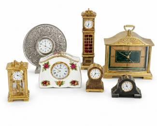 81 CollectionofMiniatureDecorativeMantelDeskClocks