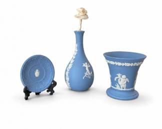 54 WedgwoodJasperwareVasePlateCachepotSet