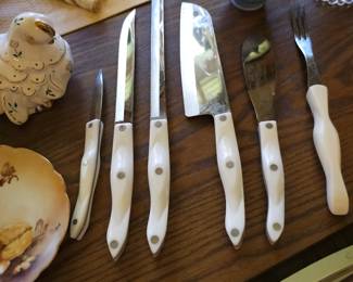 Cutco White handle set w/holder