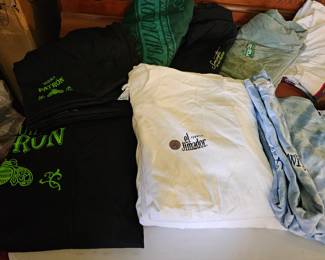 Many New Advertising Liquor T-Shirts sz.XL