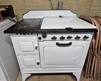 Stratford Universal Stove -Wood/Coal or Gas