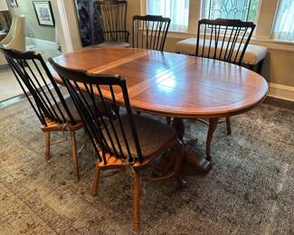 Stunning table 53" x 41" includes (2) 20" leaves, 2 captains chairs and 4 side chairs (photographed with one leaf installed) - $900