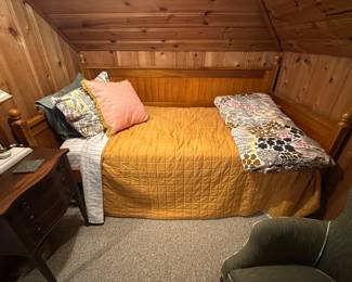 Trundle bed