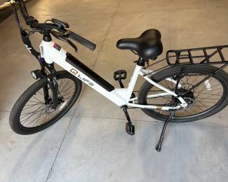 New 26" ebike (only 50 miles)