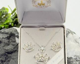 9 DisneyCrownwSwarovskiCrystalNecklaceEarrings