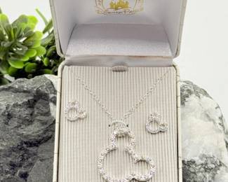 78 DisneyMickeyMouseIconSwarovskiCrystalsNecklaceEarrings