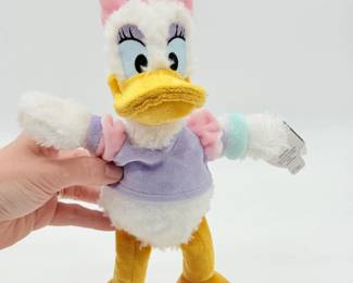 108 DisneyParksDaisyDuckPlushToy