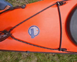 Wilderness Systems tsumani 140 kayak $800 carry up to 325 lbs with dry gear storage 