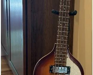 Hofner Classic Bass In “Paul McCartney” Style Used but in excellent condition D-Bass HI-Series Price: 400