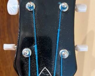 Hofner Classic Bass In “Paul McCartney” Style Used but in excellent condition D-Bass HI-Series Price: 400