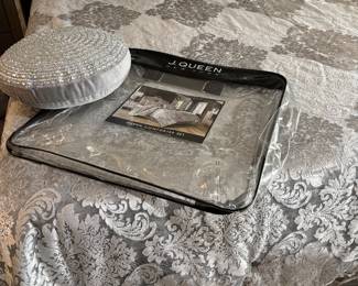 Queen Bed Linens