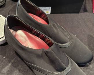 Vionic Slip-On Comfort Shoes