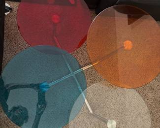18" Glass Diameter, Overall Size, 45" X 36"