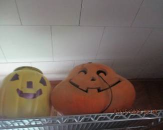 Working lighted pumpkins