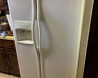 Frigidaire Refrigerator