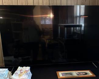 Vizio 75 inch TV