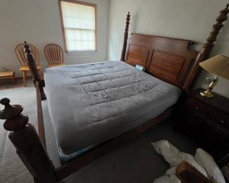 Amazing Solid Oak Grand Queen Size Bed