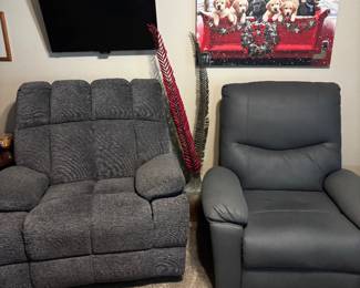 Like new (2025) chair and a half, recliner