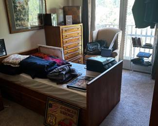 Broyhill, mid century twin bed