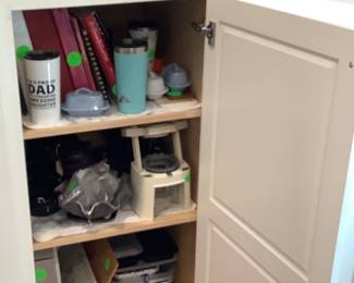 More kitchen items.