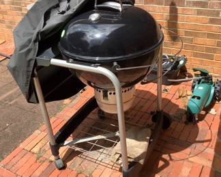 BBQ Grill with cover, charcoal.  Price: 80.00