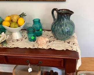Sofa table in breakfast room.  