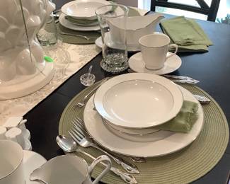 The white and silver rim China Grace